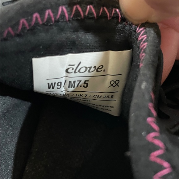 Clove doesn’t have to be boring….Black and Pink Leopard Sneakers - Picture 7 of 10